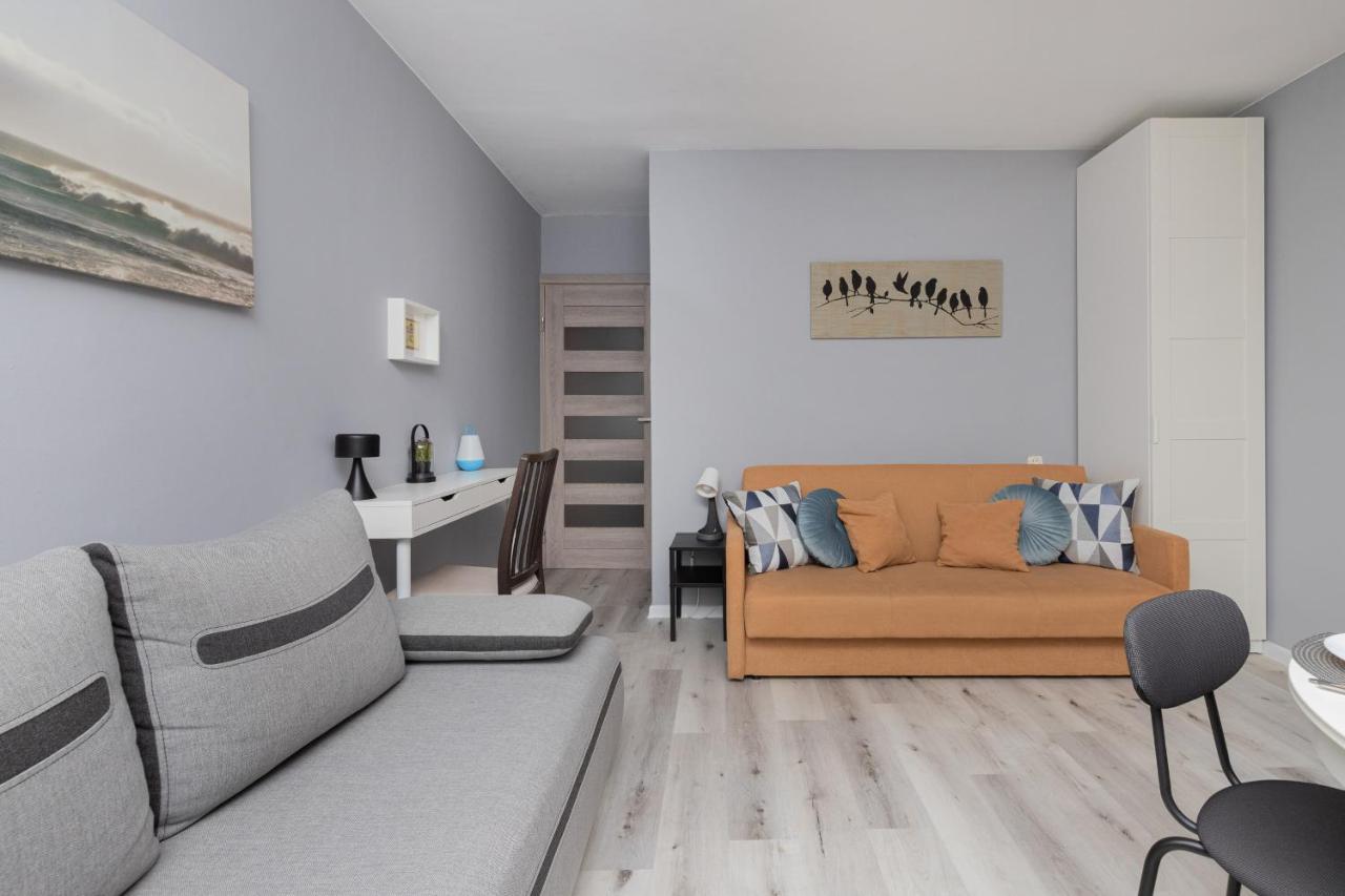 Family Apartment With Balcony In Gdynia By Noclegi Renters Eksteriør billede