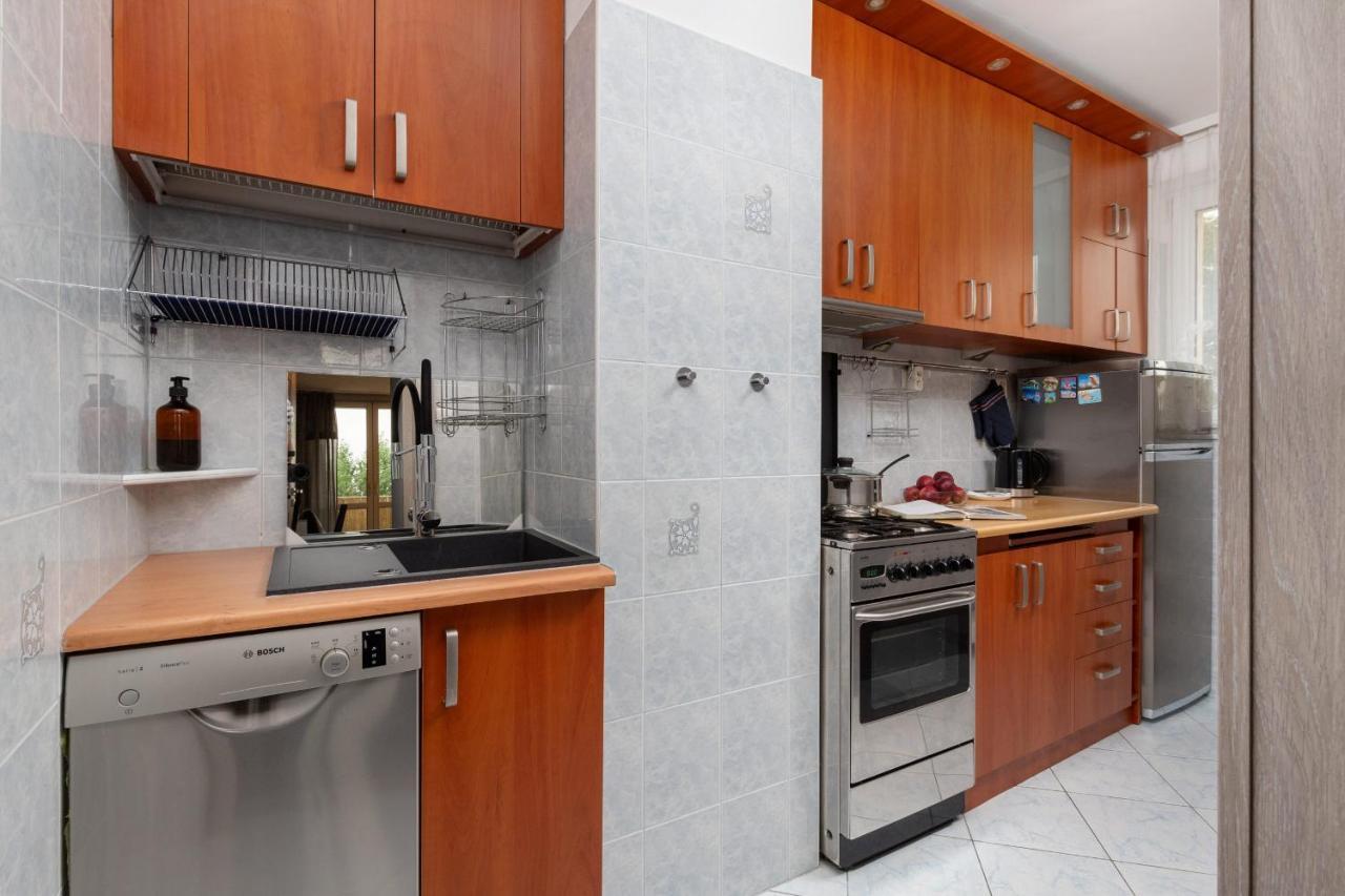 Family Apartment With Balcony In Gdynia By Noclegi Renters Eksteriør billede