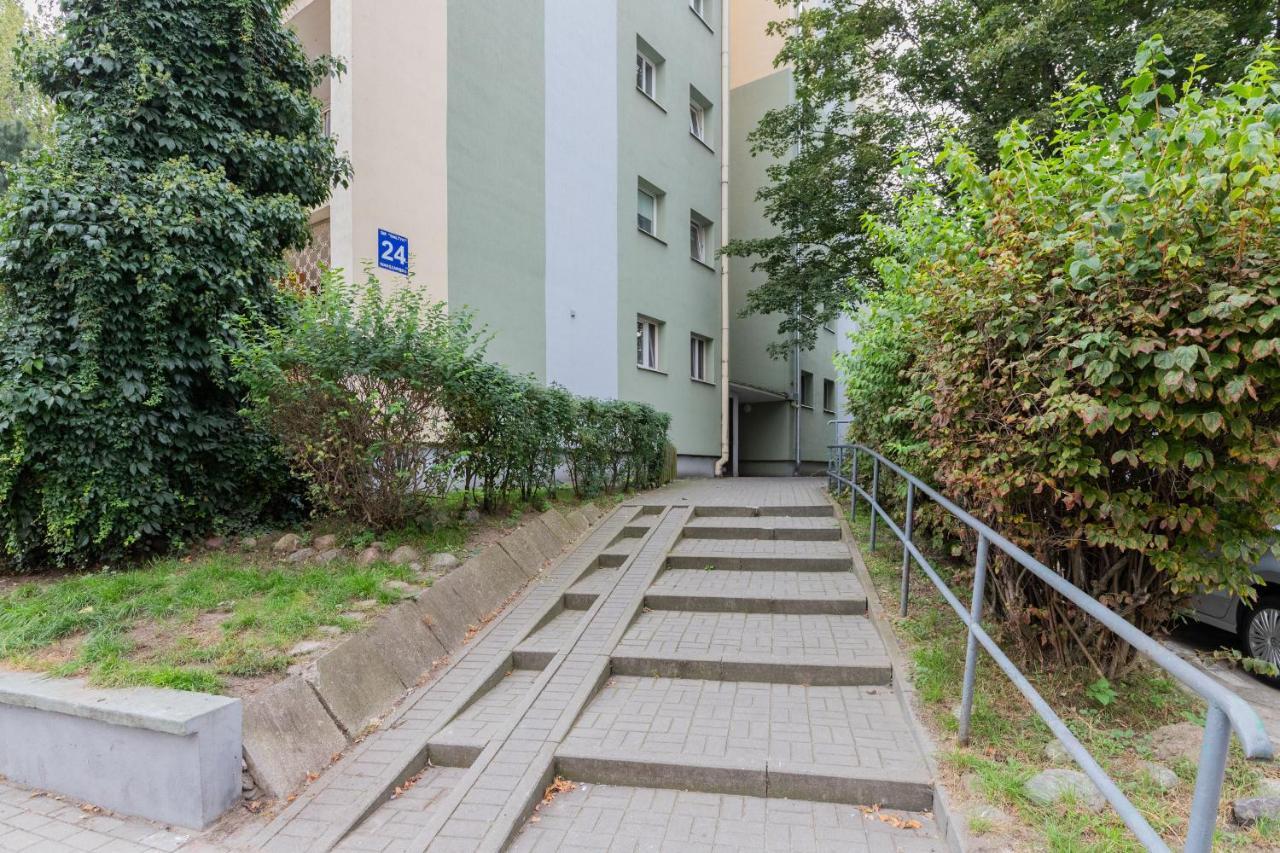 Family Apartment With Balcony In Gdynia By Noclegi Renters Eksteriør billede