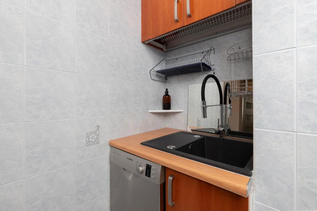 Family Apartment With Balcony In Gdynia By Noclegi Renters Eksteriør billede